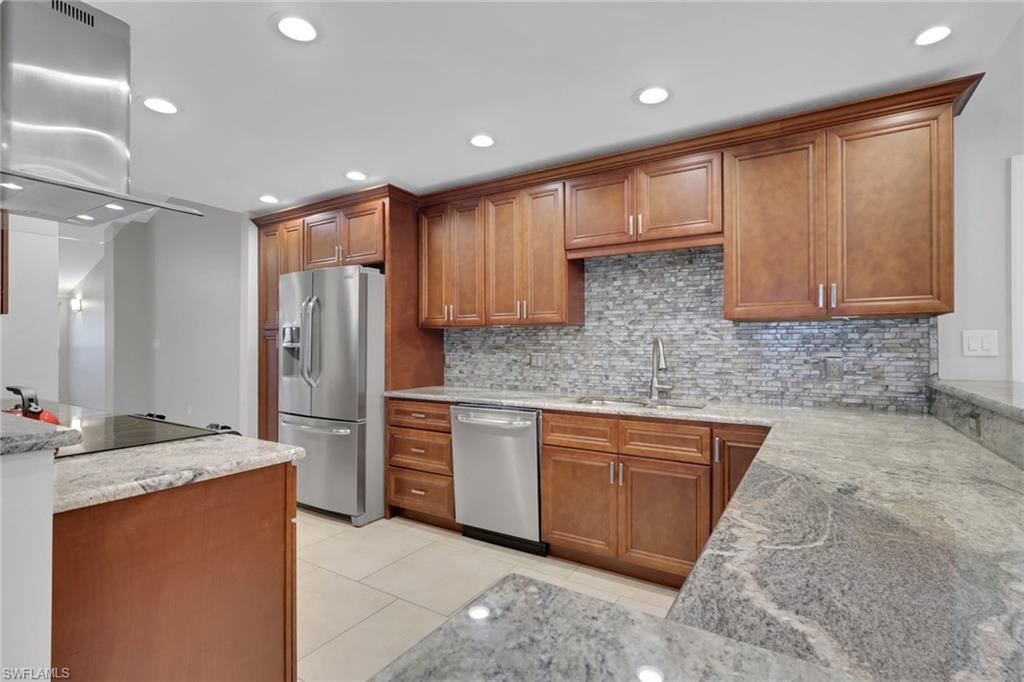 4536 Longboat Ln Property Photo 14