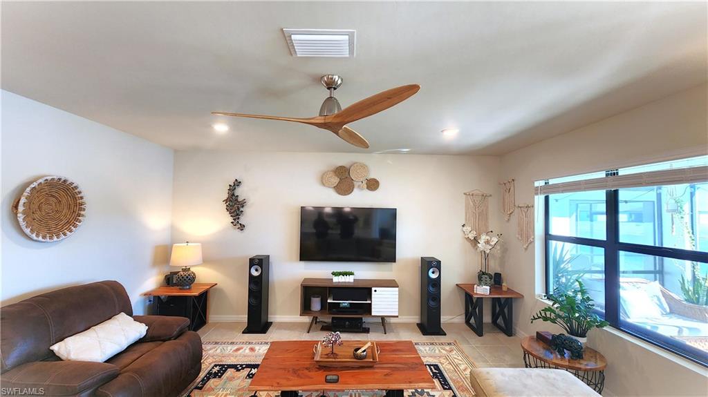 10754 Marlberry Way Property Photo 12