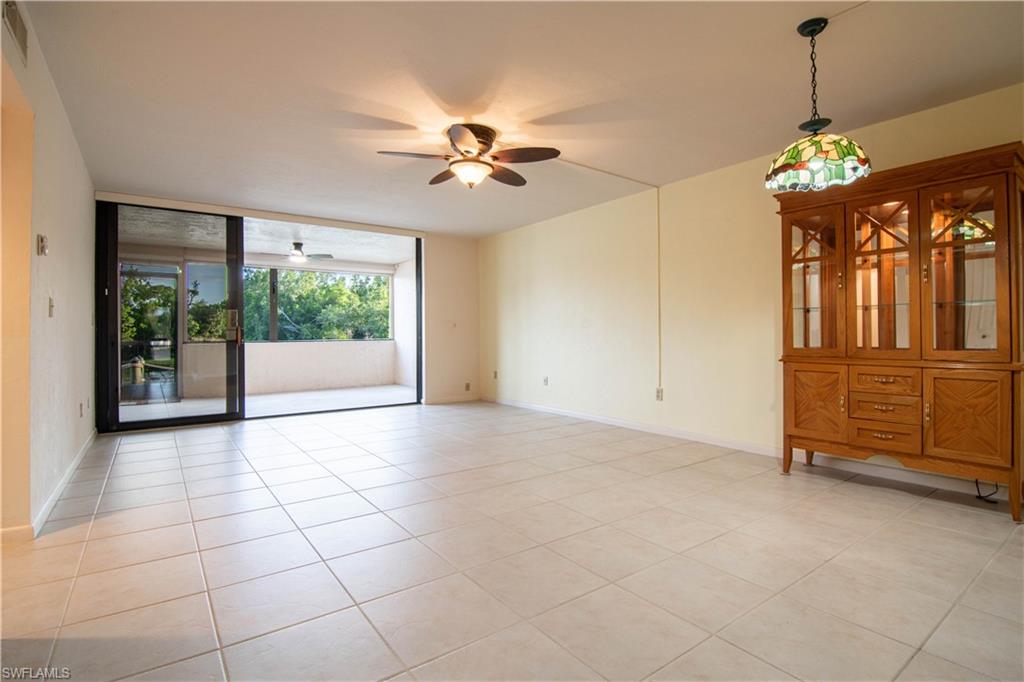 2069 W Lakeview Blvd E1 Property Photo 3