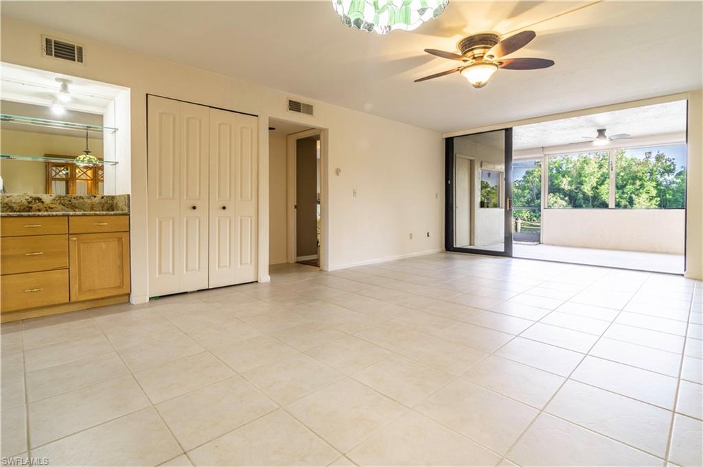 2069 W Lakeview Blvd E1 Property Photo 15