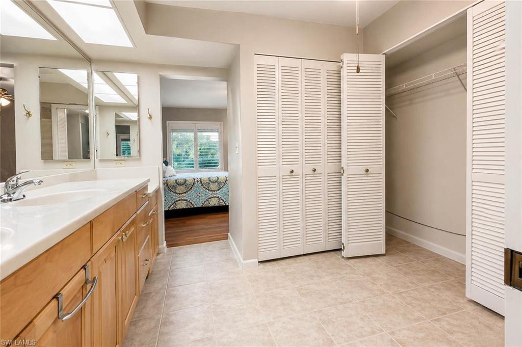 2069 W Lakeview Blvd E1 Property Photo 19