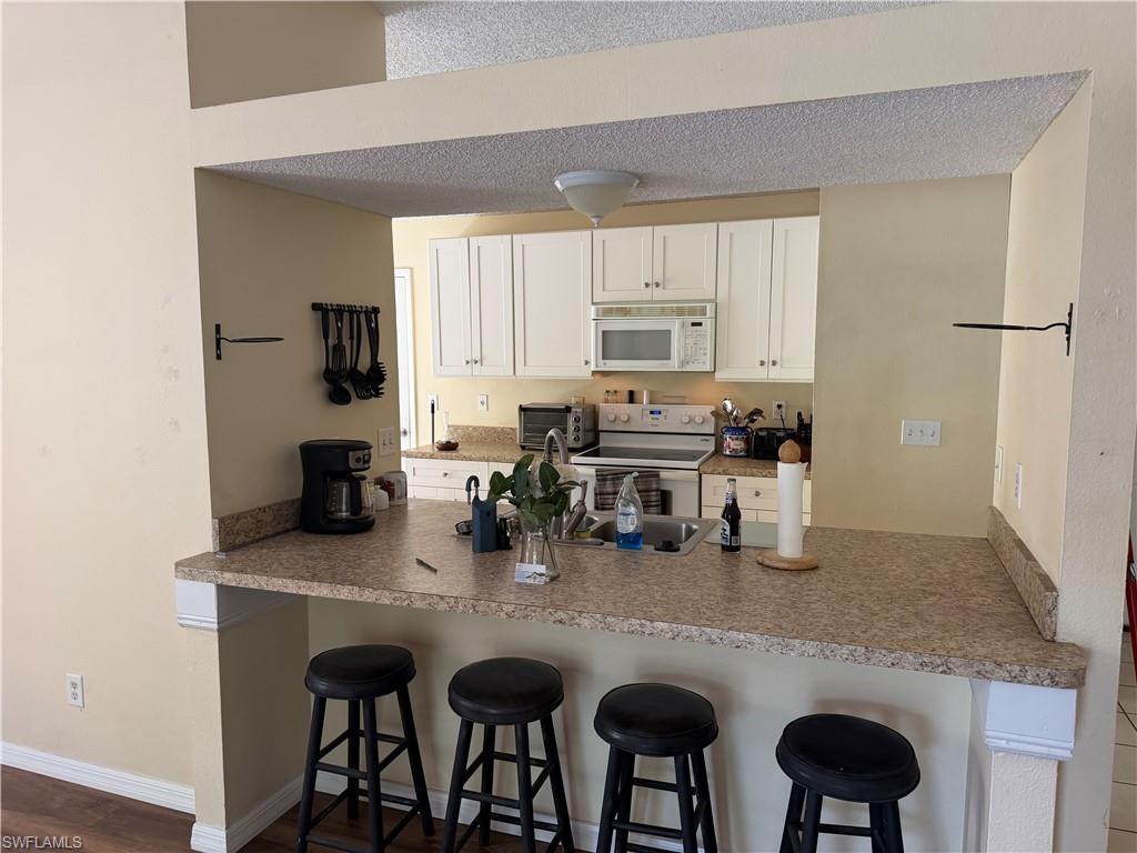 8072 Sandpiper Rd Property Photo 2