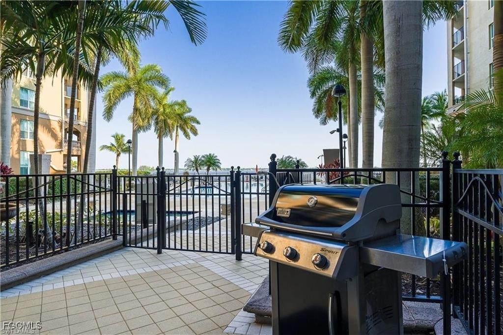 2825 Palm Beach Blvd 418 Property Photo 11