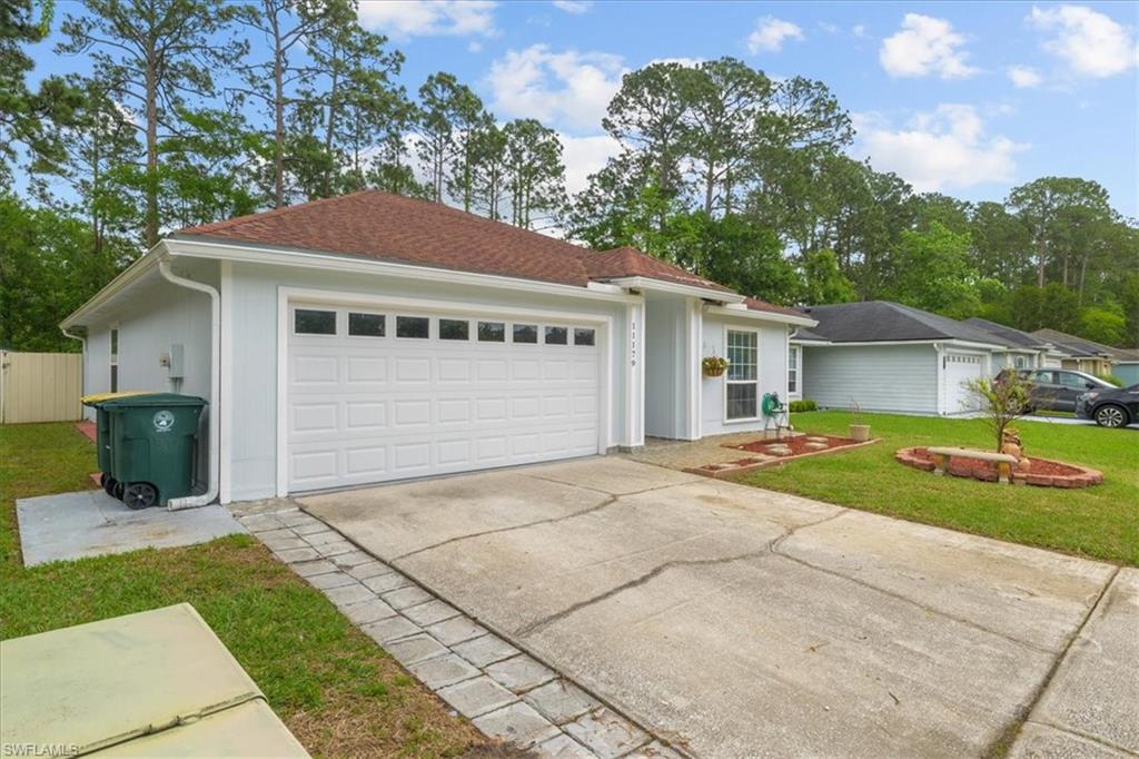 11179 Bentley Trace Ln E Property Photo 3