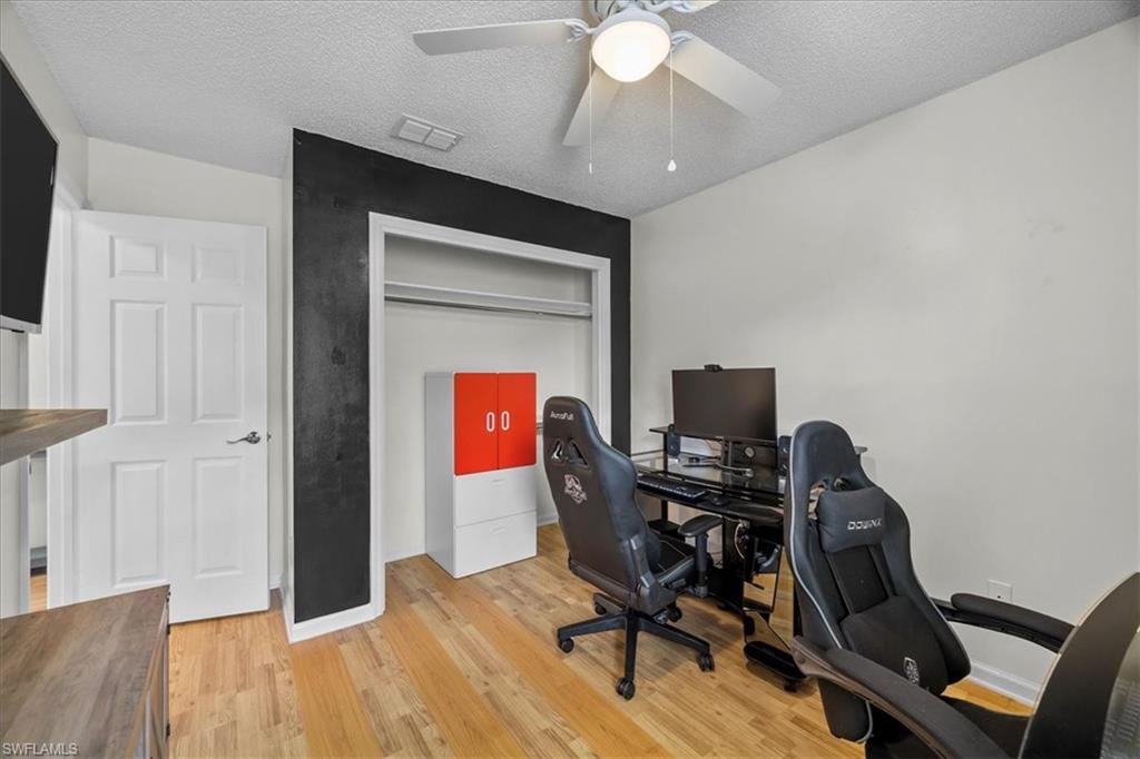 11179 Bentley Trace Ln E Property Photo 10