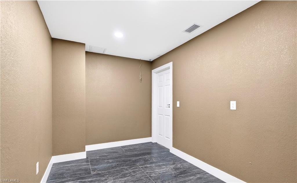 236 Pondella Rd Property Photo 10