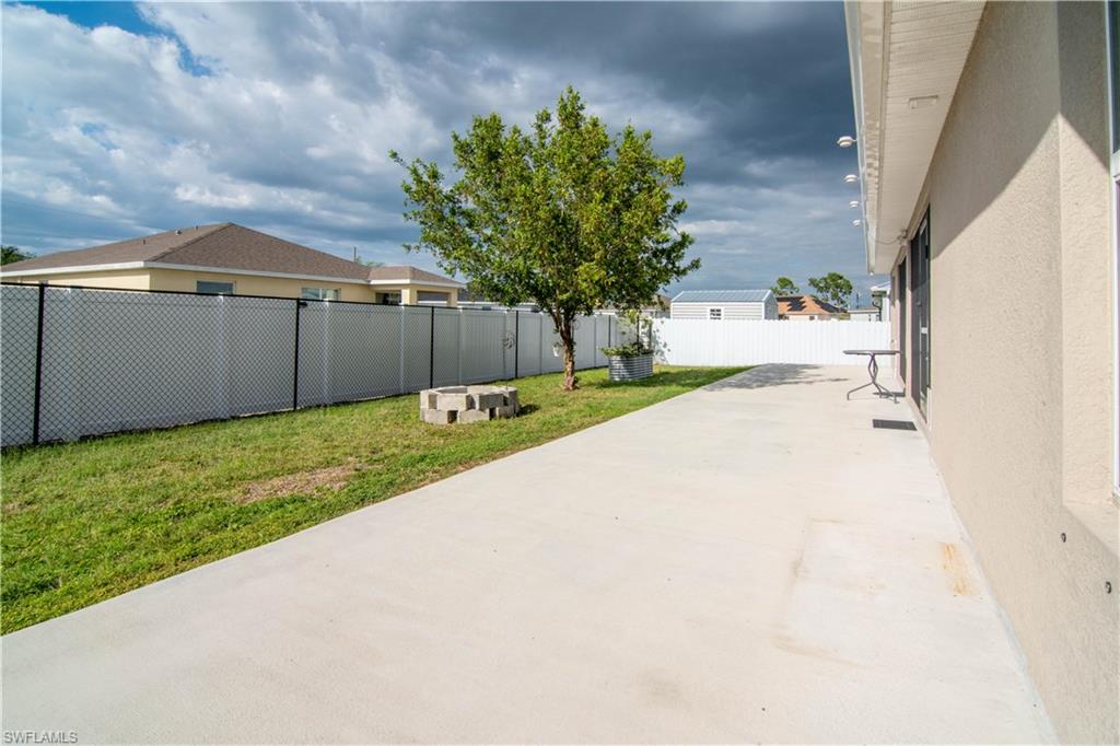 1513 Ne 43rd Ter Property Photo 34