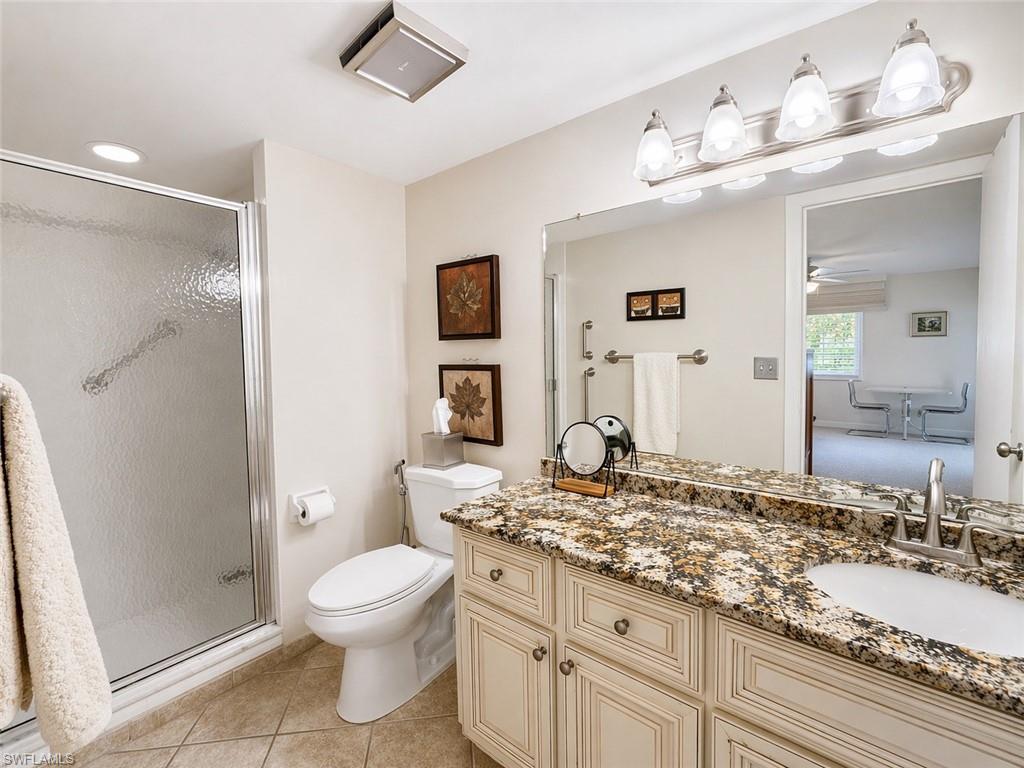 11610 Caravel Cir 108 Property Photo 7