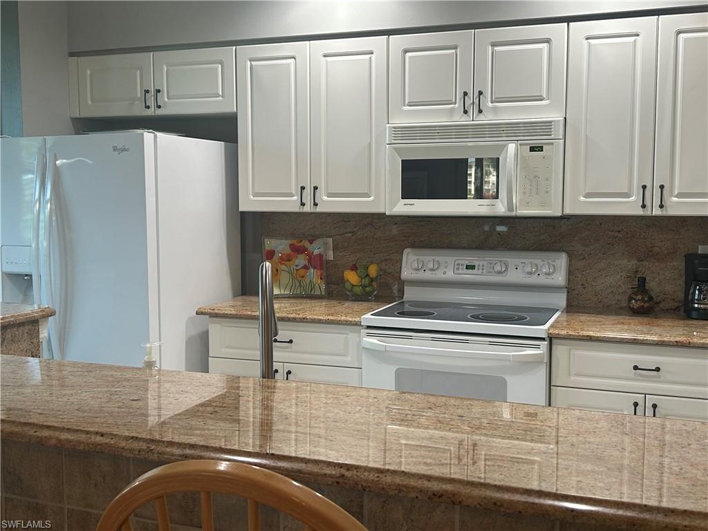 8076 Queen Palm Ln 412 Property Photo 14