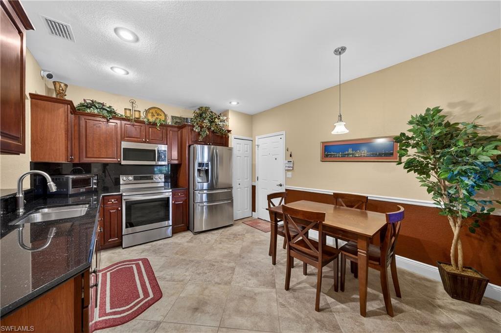 17560 Brickstone Loop Property Photo 9