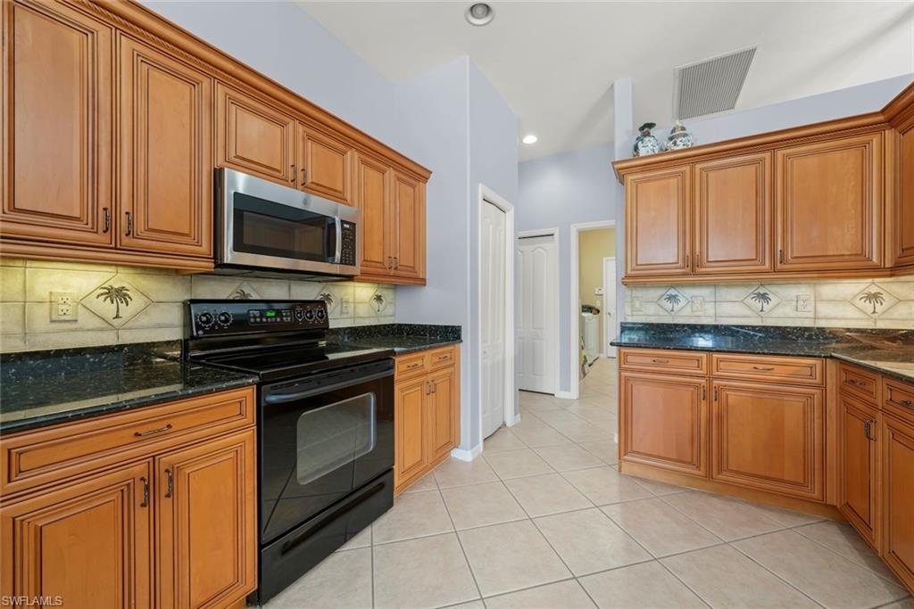 2165 Berkley Way Property Photo 24