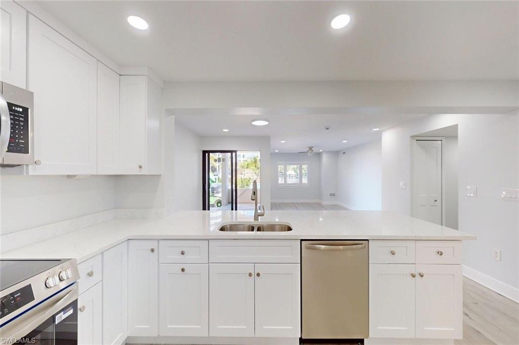 6660 Estero Blvd 105 Property Photo 10