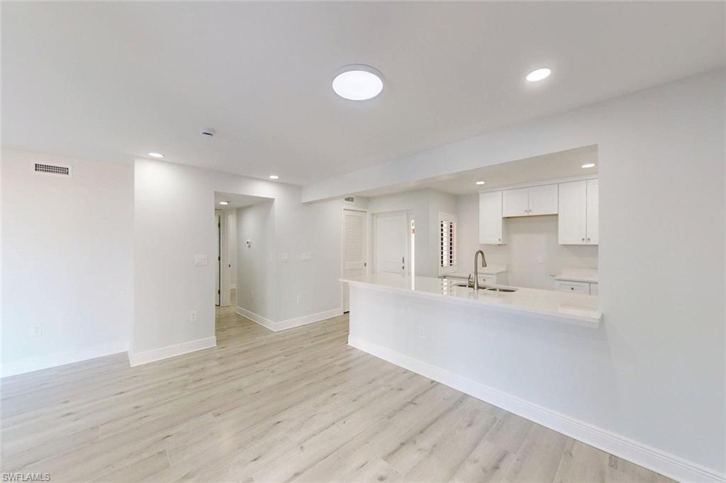 6660 Estero Blvd 105 Property Photo 14