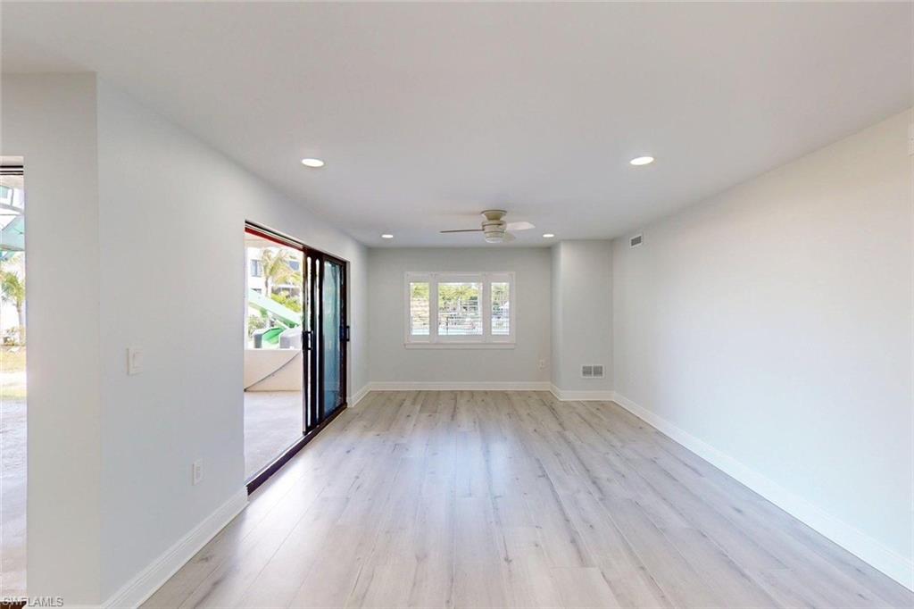 6660 Estero Blvd 105 Property Photo 16