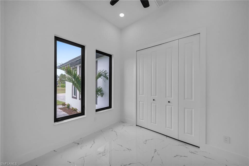 1237 Nw 37th Ave Property Photo 17
