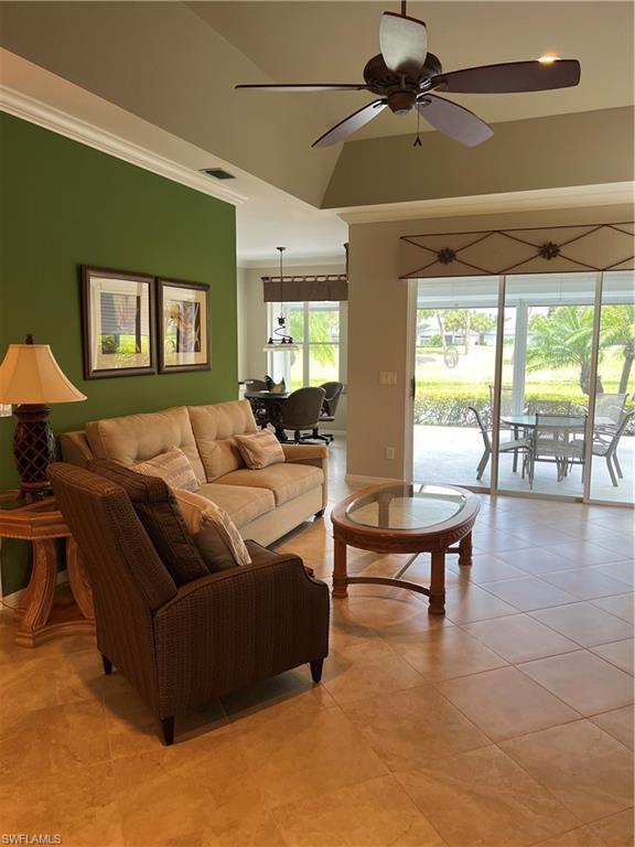 8555 Fairway Bend Dr Property Photo 6
