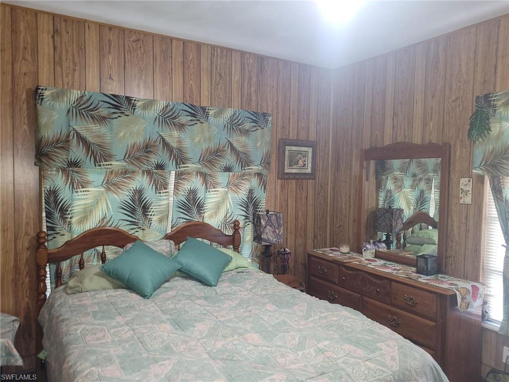 1104 Gulf St Property Photo 6