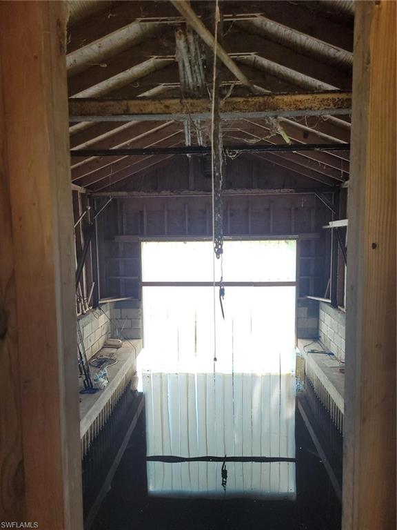 1104 Gulf St Property Photo 19