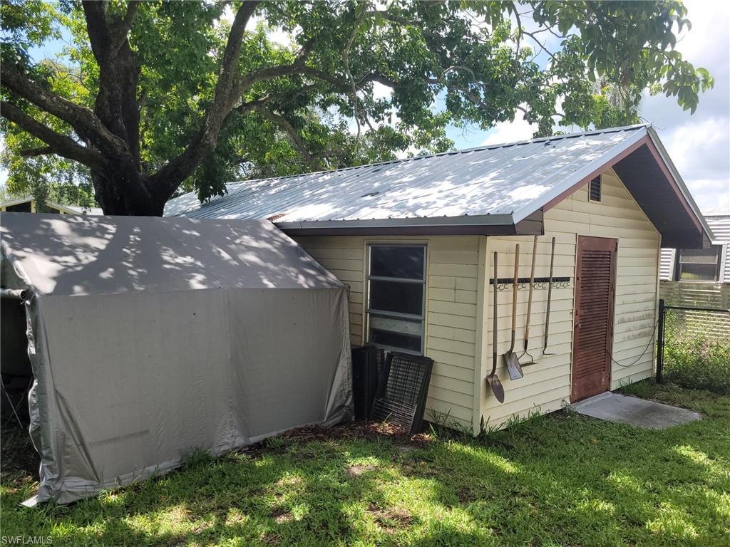 1104 Gulf St Property Photo 23