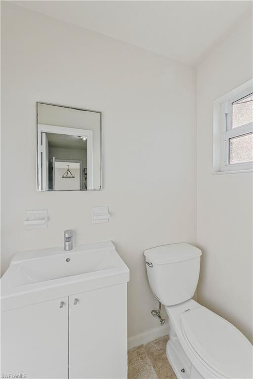 208 Norwich Ave Property Photo 10