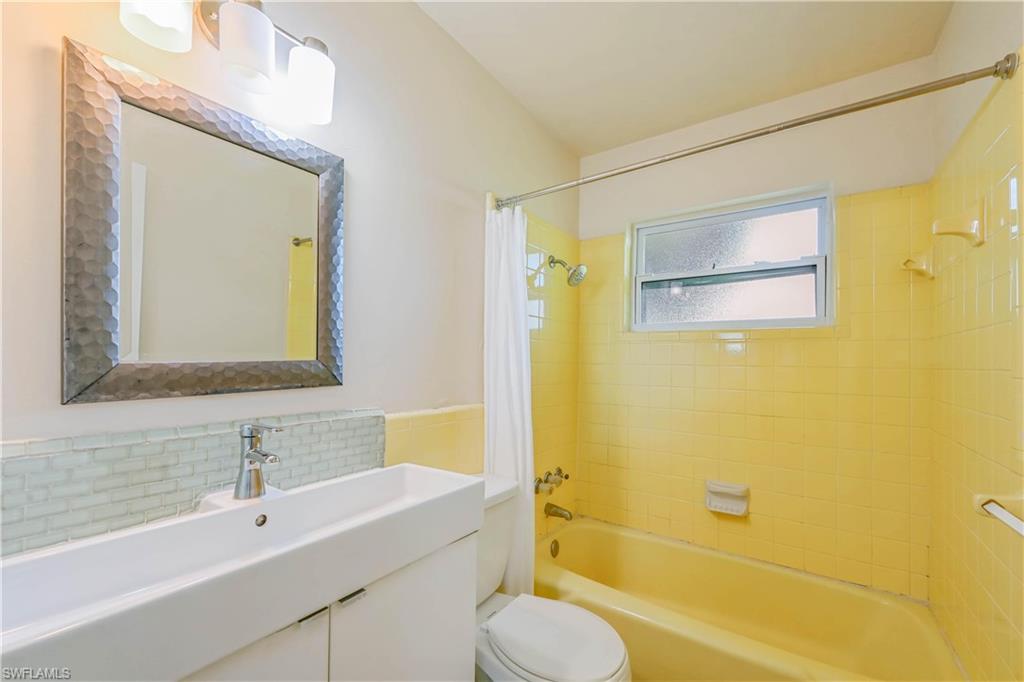 208 Norwich Ave Property Photo 13