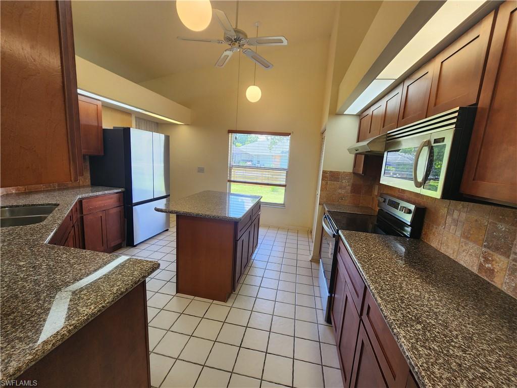 17264 Oriole Rd Property Photo 7