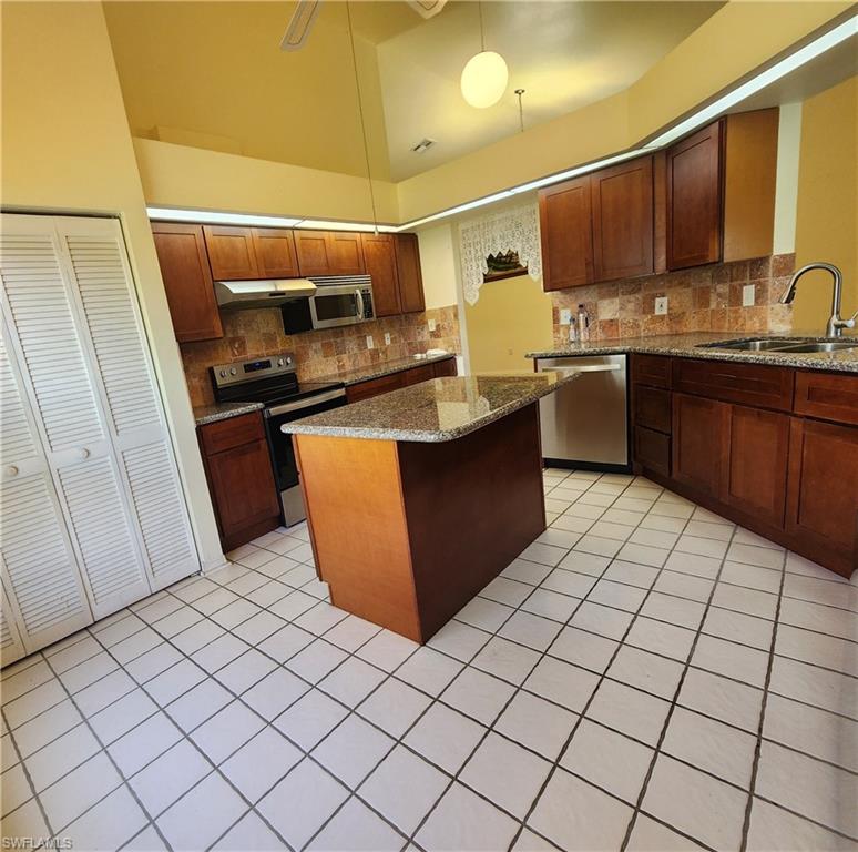 17264 Oriole Rd Property Photo 8