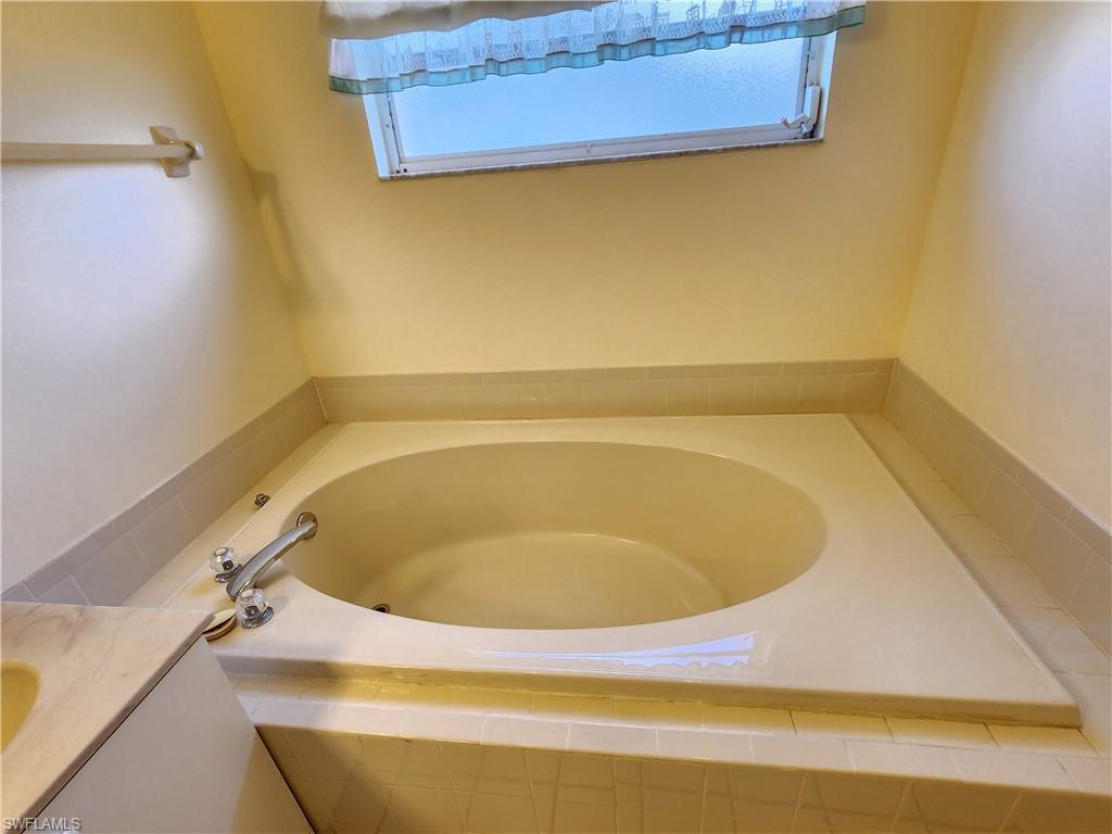 17264 Oriole Rd Property Photo 20