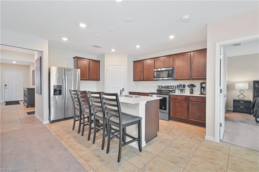 10792 Firebush Cir Property Photo 6