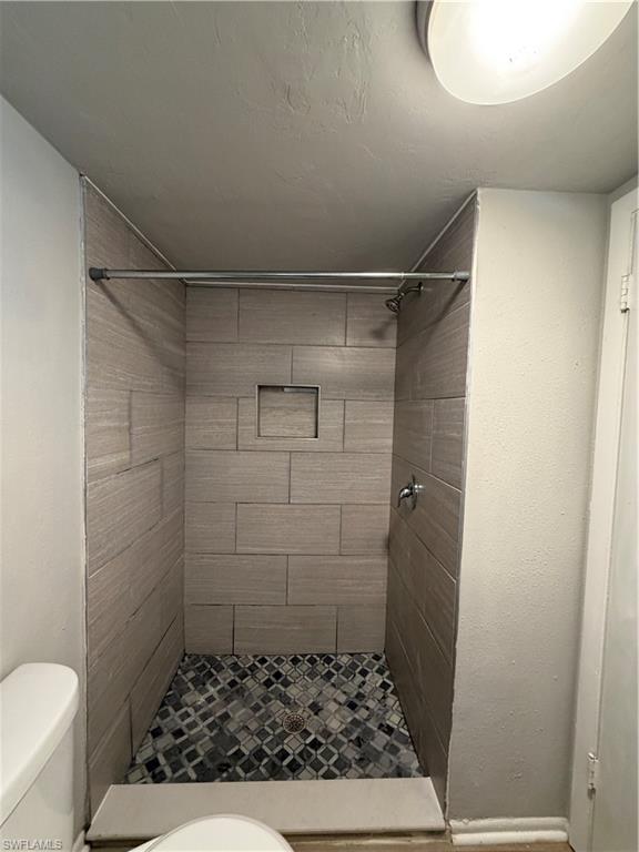 1920 W Lakeview Blvd 4 Property Photo 14