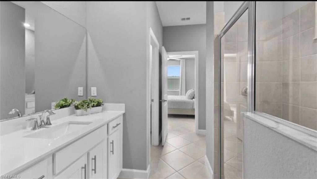 20517 Hazelnut Ct S Property Photo 5