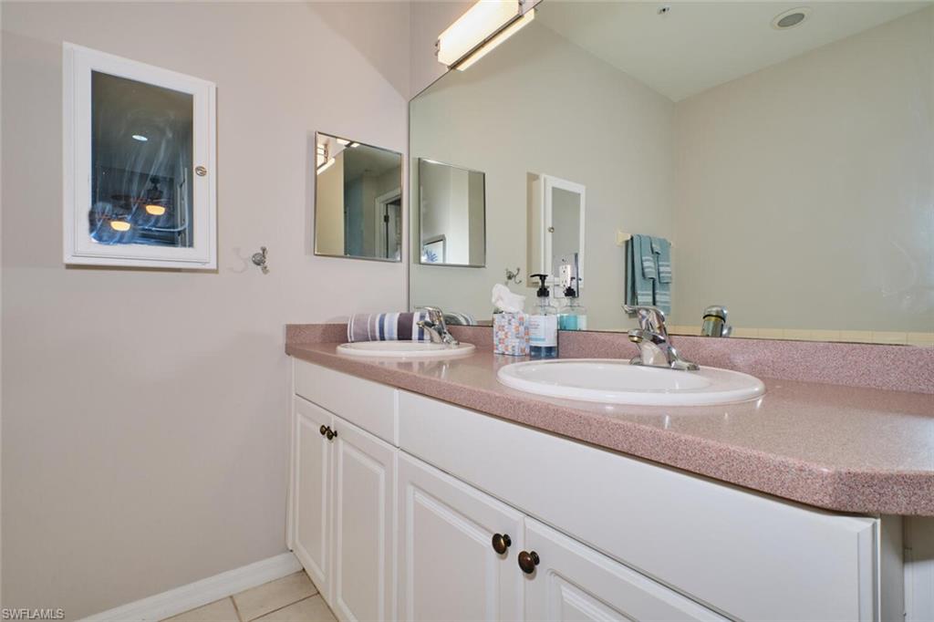 15256 Riverbend Blvd 202 Property Photo 16