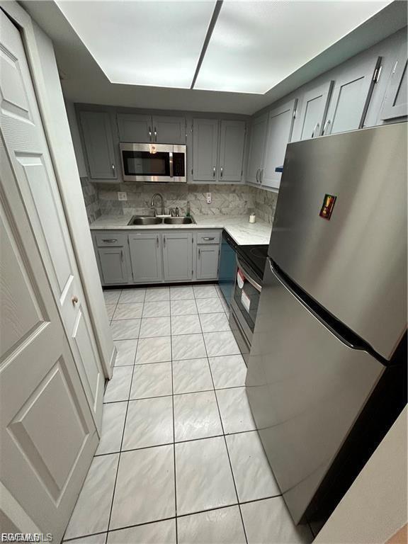 3704 Broadway 107 Property Photo 2