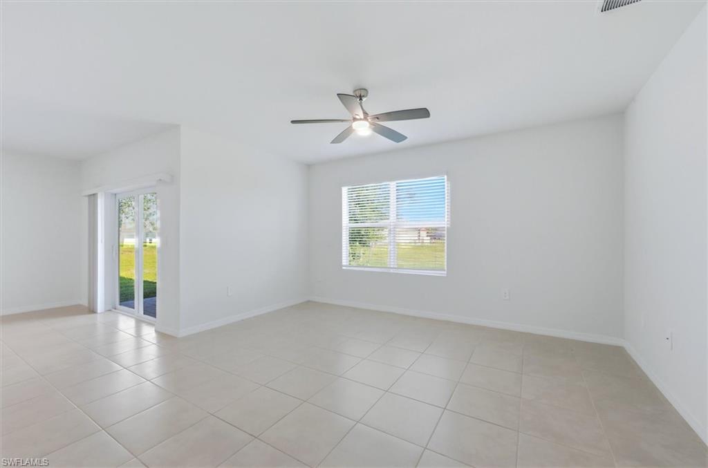25118 Doredo Dr Property Photo 5