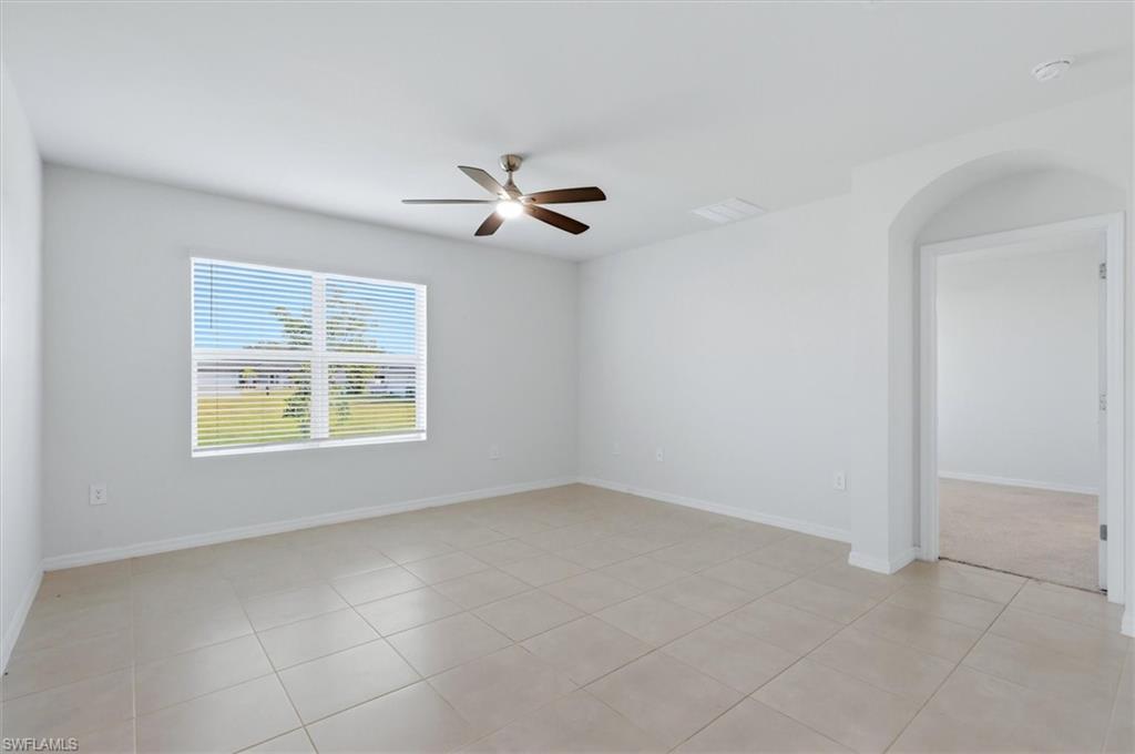 25118 Doredo Dr Property Photo 6