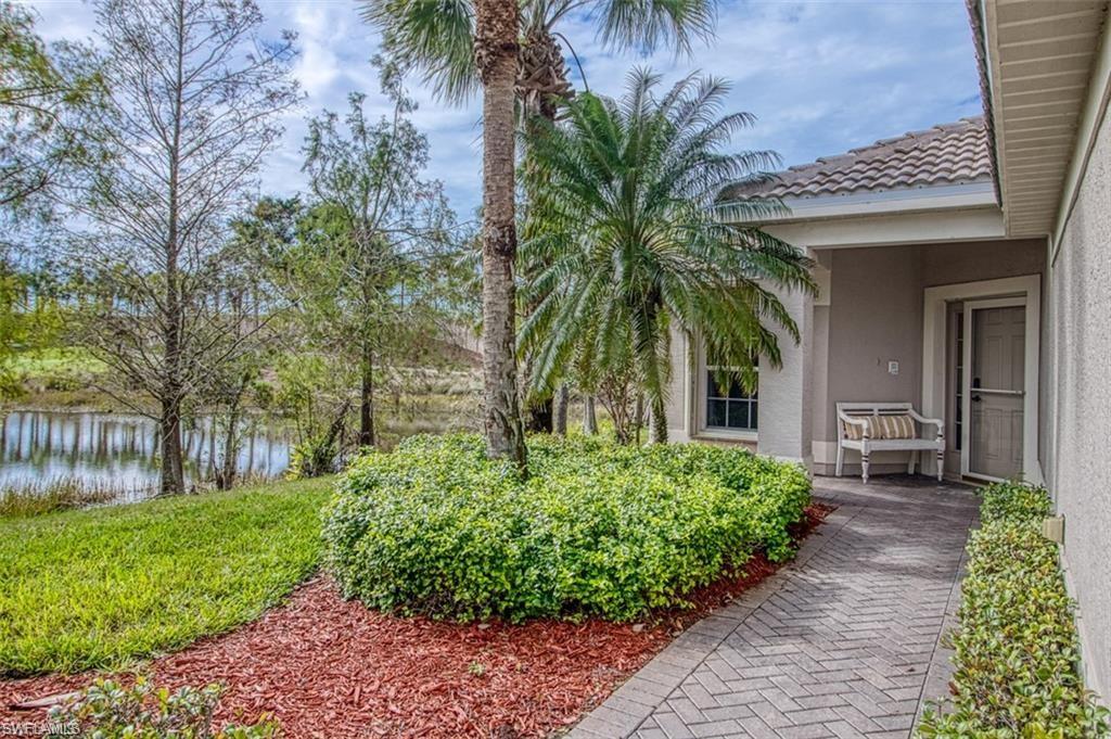 10072 Oakhurst Way Property Photo 4