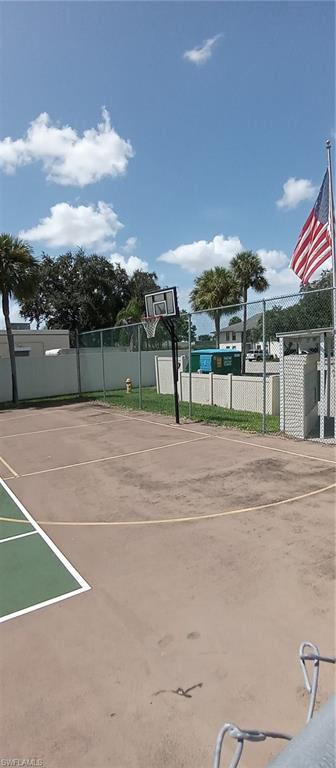 2135 Crystal Dr 45 Property Photo 11