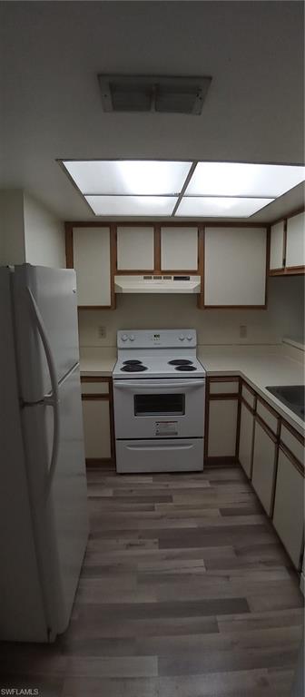 2135 Crystal Dr 45 Property Photo 14