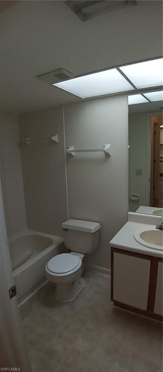 2135 Crystal Dr 45 Property Photo 18
