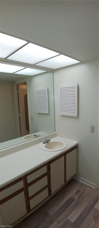 2135 Crystal Dr 45 Property Photo 22