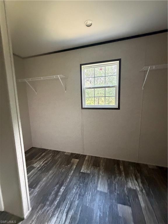 860 N Live Oak St Property Photo 14