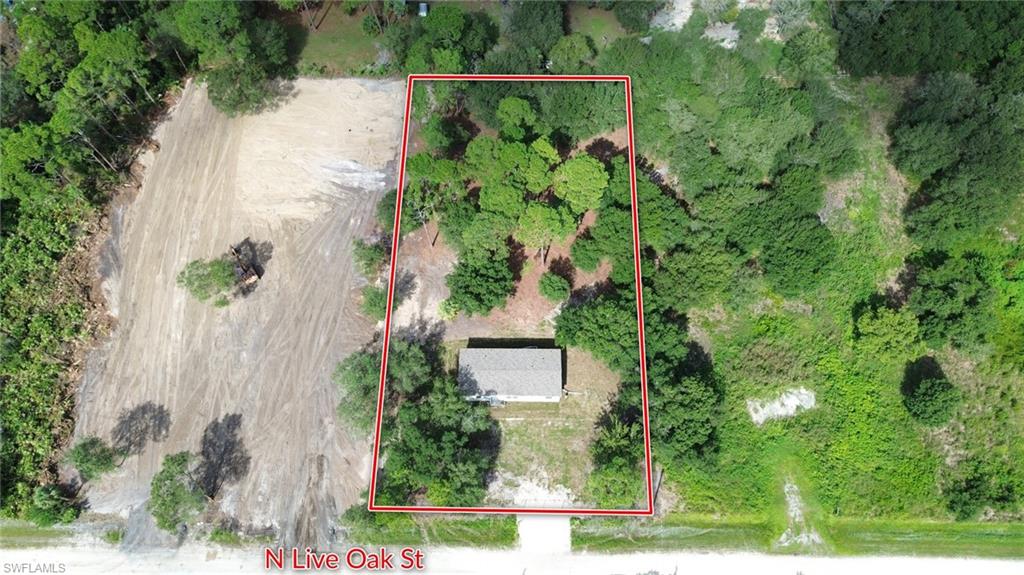 860 N Live Oak St Property Photo 23
