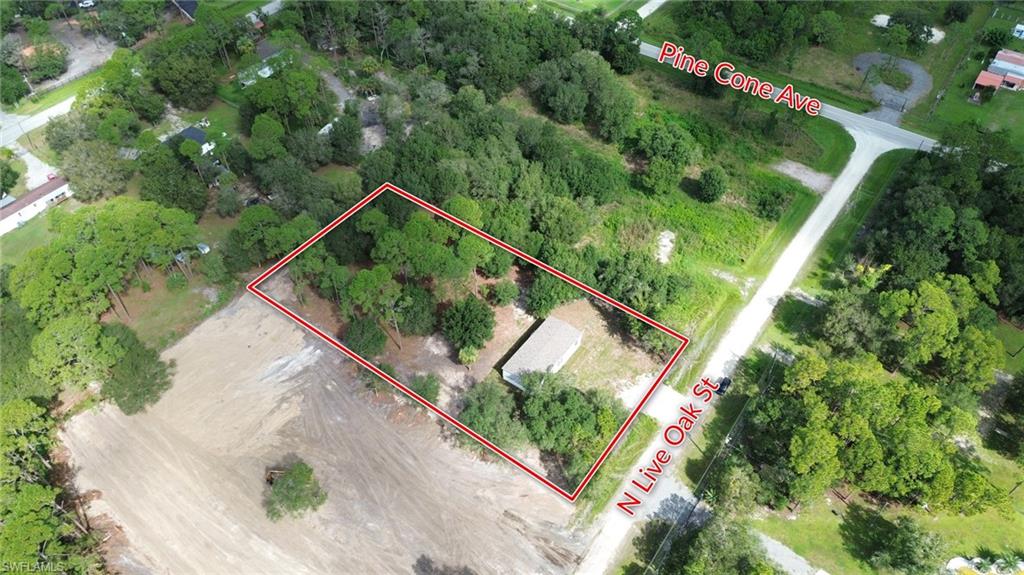 860 N Live Oak St Property Photo 26