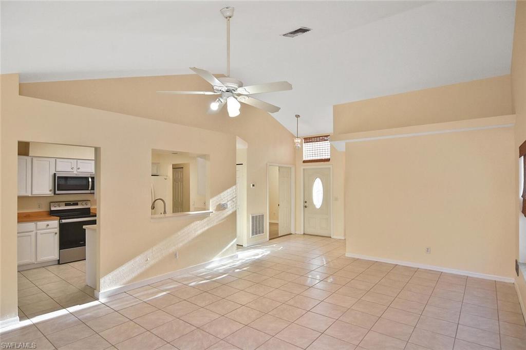 15065 Cloverdale Dr Property Photo 3