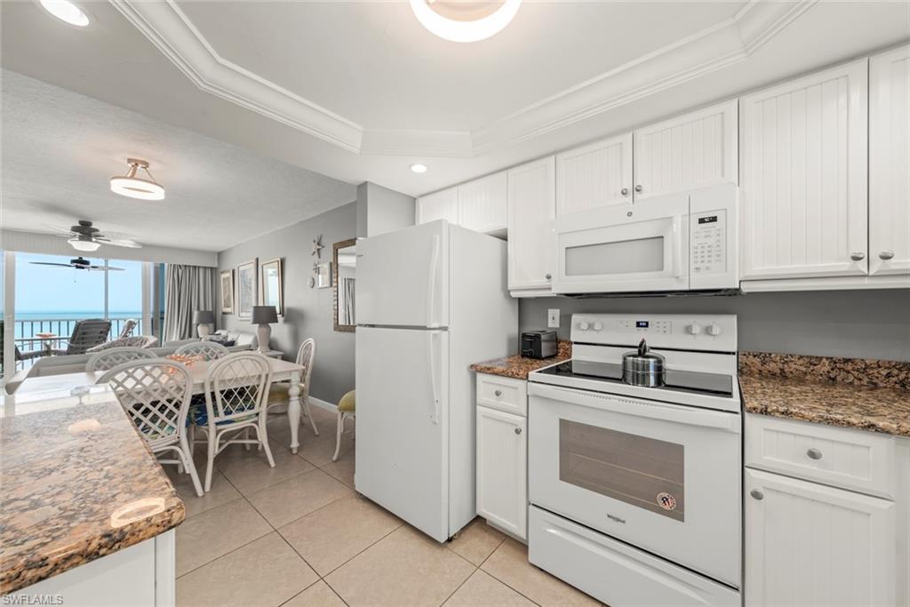 250 Estero Blvd 602 Property Photo 16