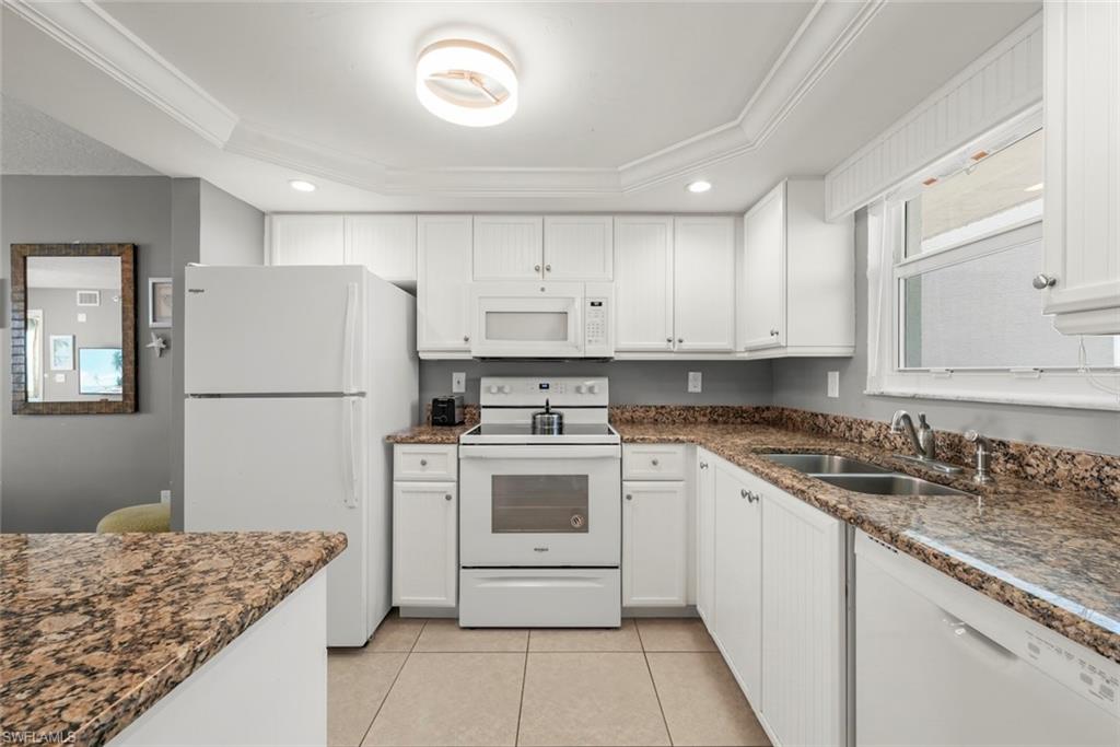 250 Estero Blvd 602 Property Photo 18
