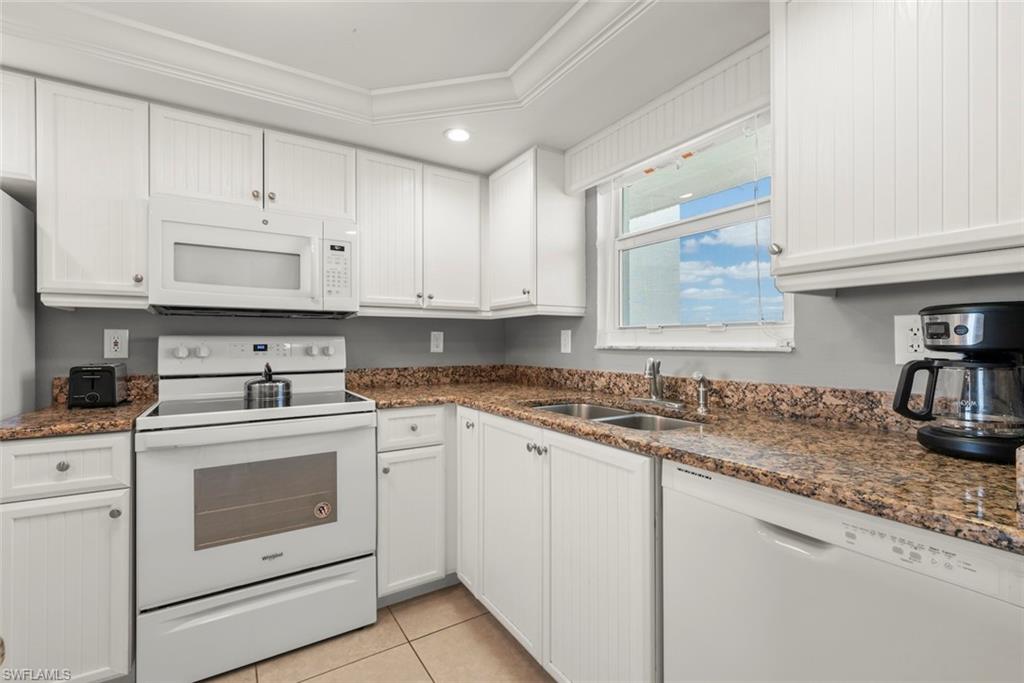 250 Estero Blvd 602 Property Photo 19