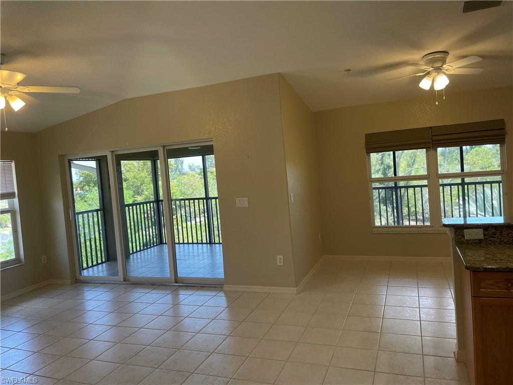 10031 Lake Cove Dr 302 Property Photo 12