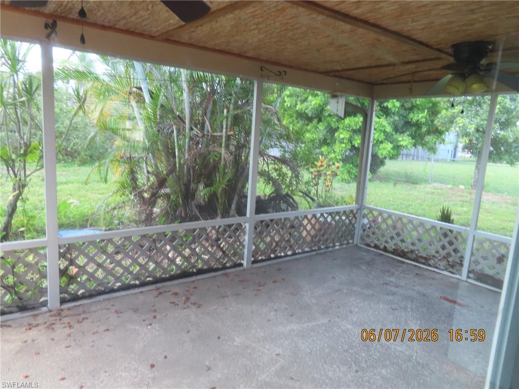 521 Se 35th St Property Photo 12