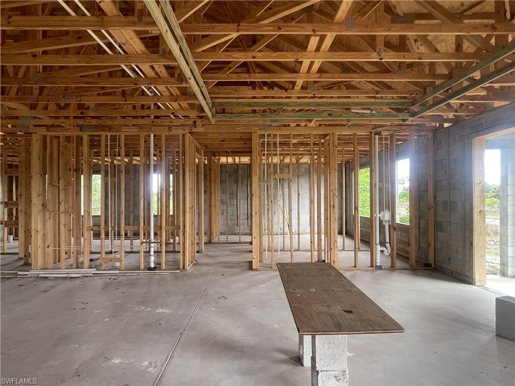 209 Nautilus Ave Property Photo 5